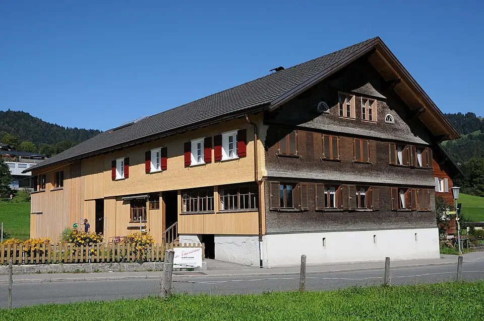 Slika: böhringer friedrich · CC BY-SA 2.5 Bauernhof (Anlage)