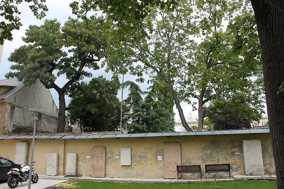 Image: Anton-kurt · CC BY-SA 3.0 AT Mauern