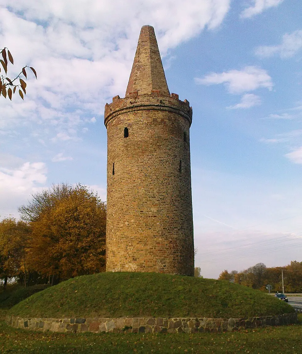 Bild: Lupi82 · Public domain Hoher Stein (Anklam)