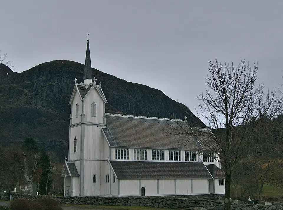Holmedal kirke