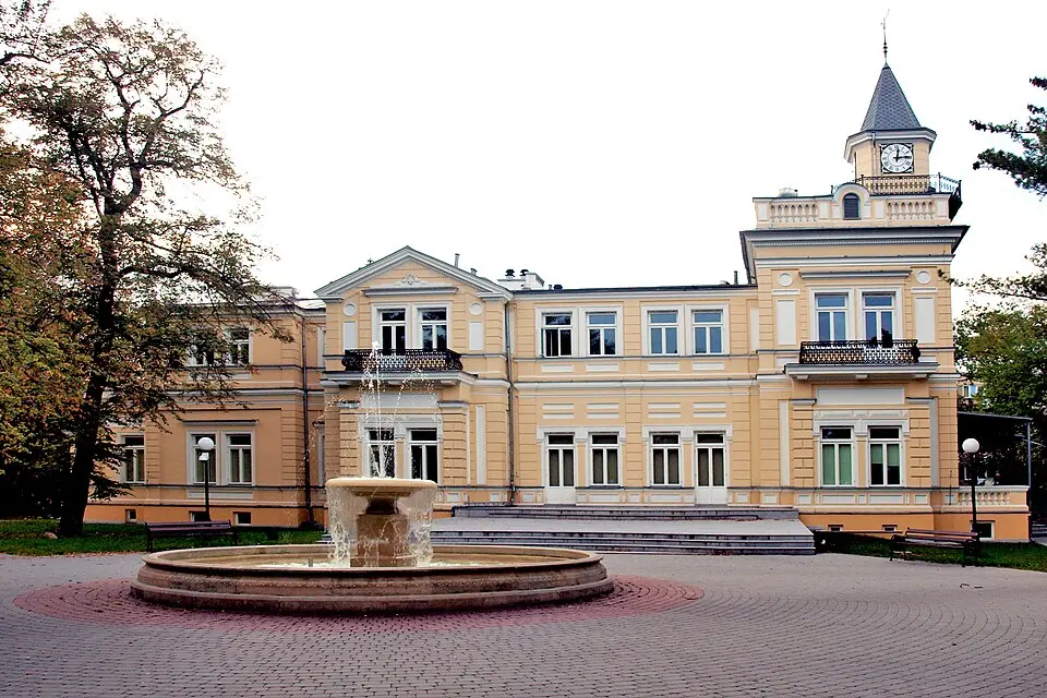 Tzw. pałacyk Sokoła, ob. dom kultury