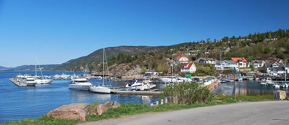 Holmsbu