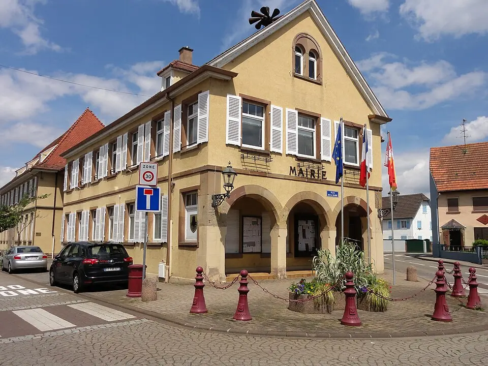 Image: © Ralph Hammann - Wikimedia Commons · CC BY-SA 4.0 Holtzheim