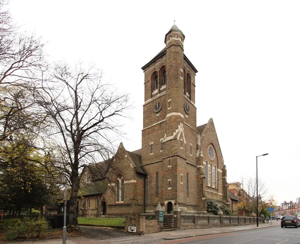 Image: John Salmon · CC BY-SA 2.0 Church of Holy Innocents