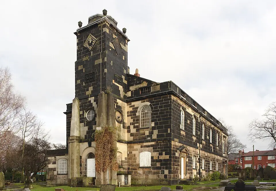 Obrázek: Rodhullandemu · CC BY-SA 4.0 Holy Trinity Church, Wavertree