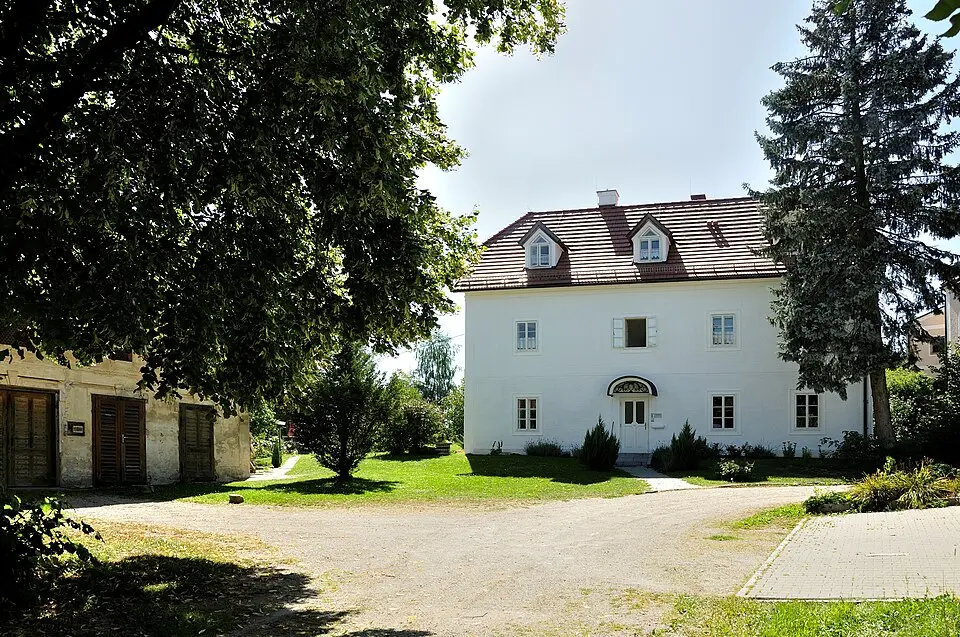 Pfarrhof Holzhausen