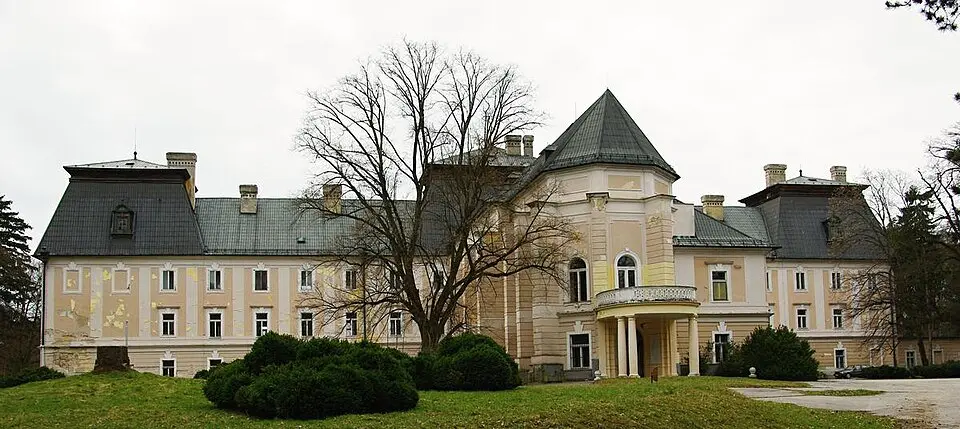 Veľký kaštieľ, horný kaštieľ, kláštor