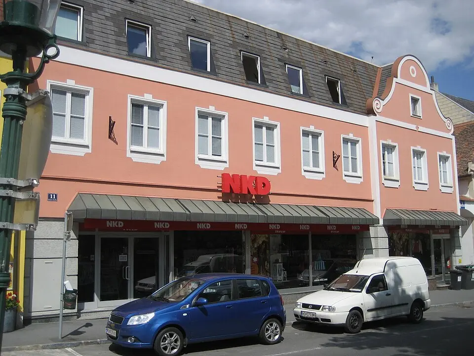 Wohn- und Geschäftshaus