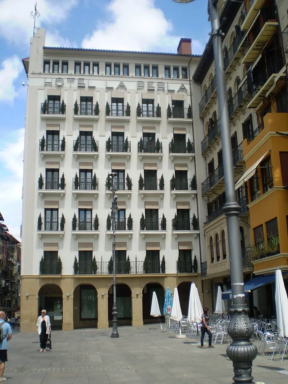 Hotel "La Perla"