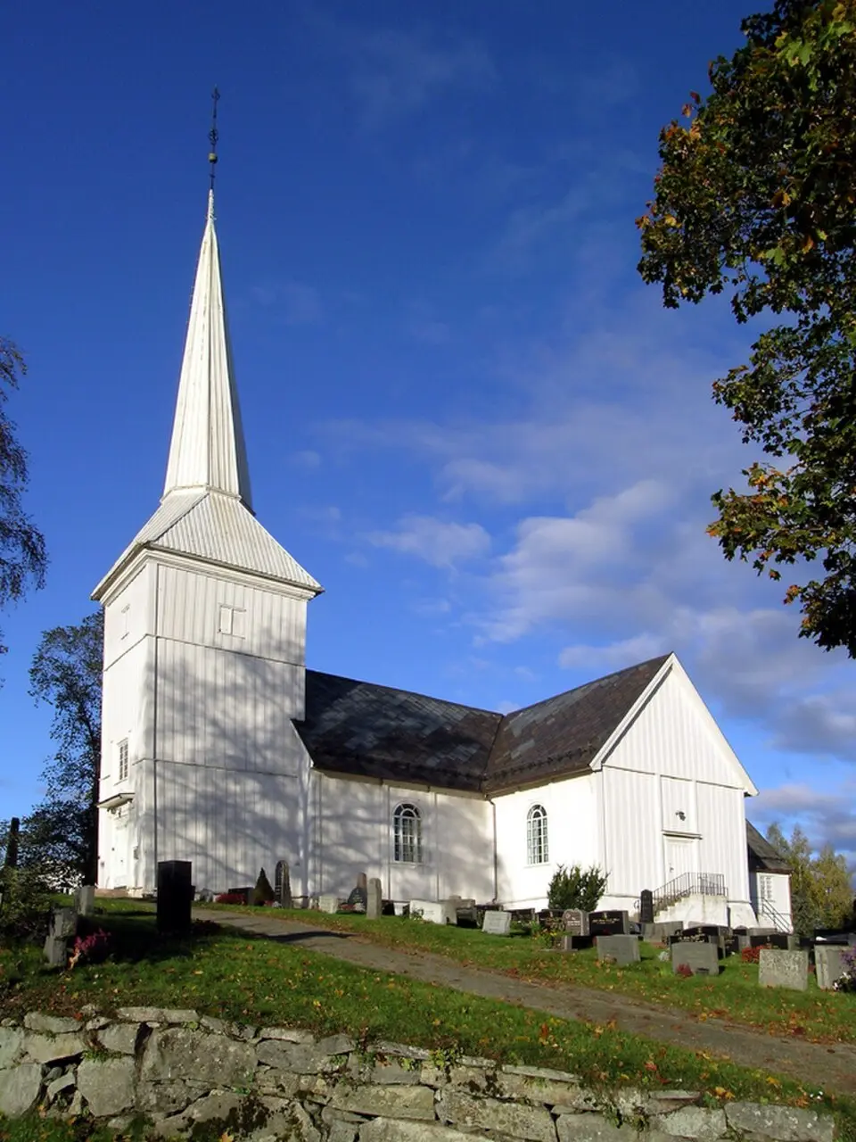 Hovin Church