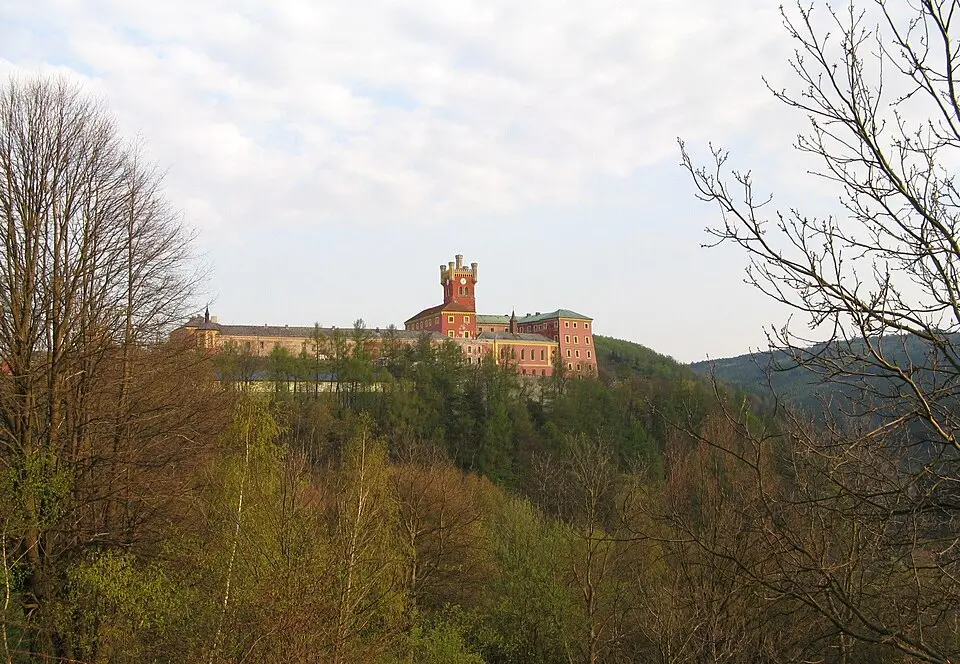 hrad Mírov