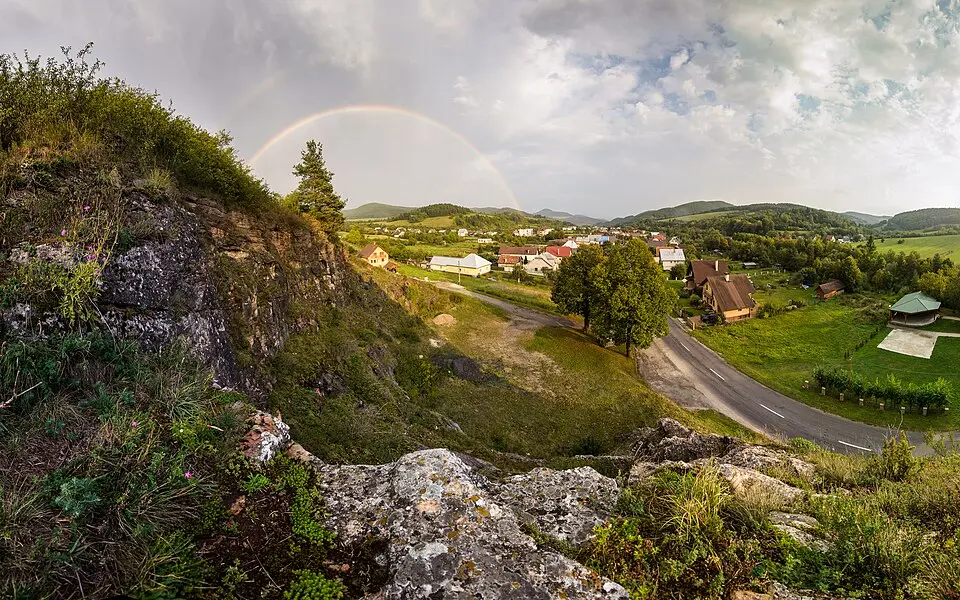 Immagine: Vladimír Ruček · CC BY-SA 4.0 Hatné