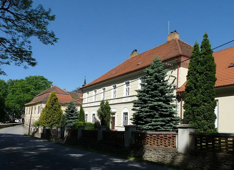 Hroby
