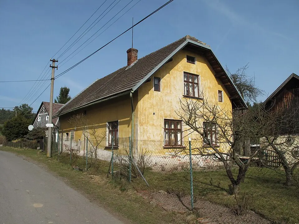 Obrázek: Juandev · CC BY-SA 3.0 Hrubý Lesnov