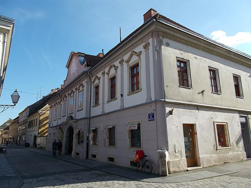 Palača Zagrebačkog kaptola u Varaždinu
