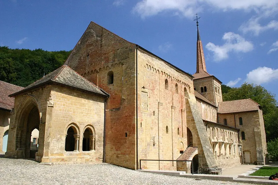 Obrázok: Arnaud Gaillard (arnaud () amarys.com) · CC BY-SA 1.0 Kláštor Romainmôtier