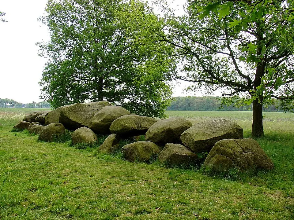 Bild: Gouwenaar · Public domain Großsteingrab Balloo