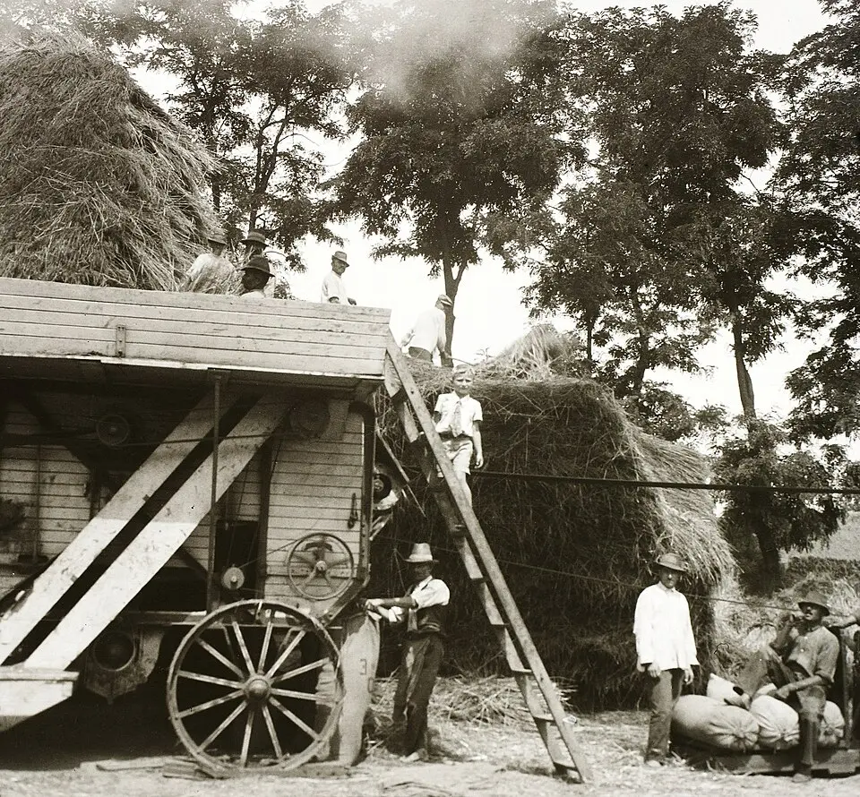 Slika: FOTO:Fortepan — ID 83709: Adományozó/Donor: Ebner. archive copy at the Wayback Machine · CC BY-SA 3.0 Dombiratos