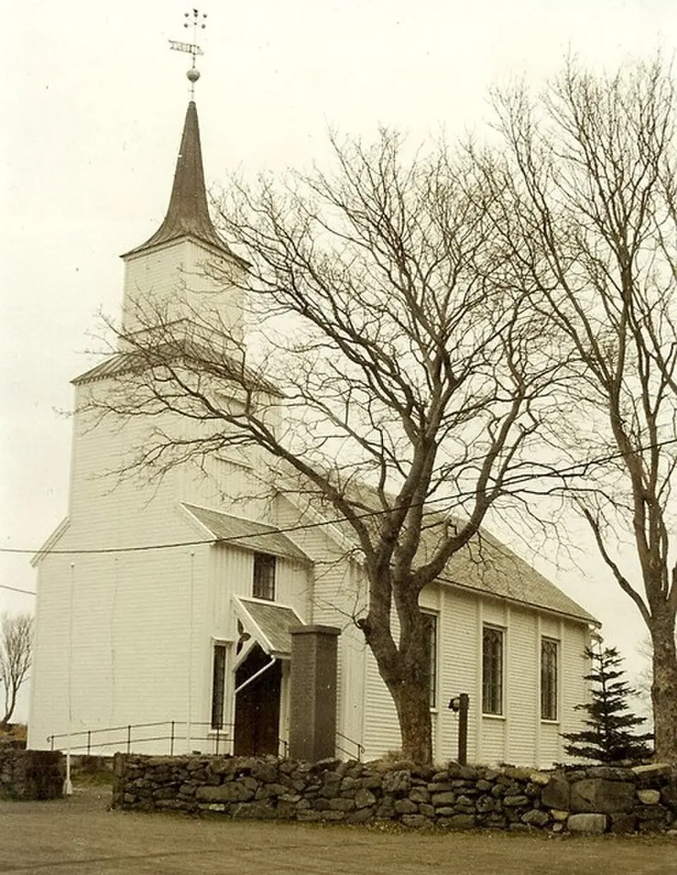 Hustad kirke
