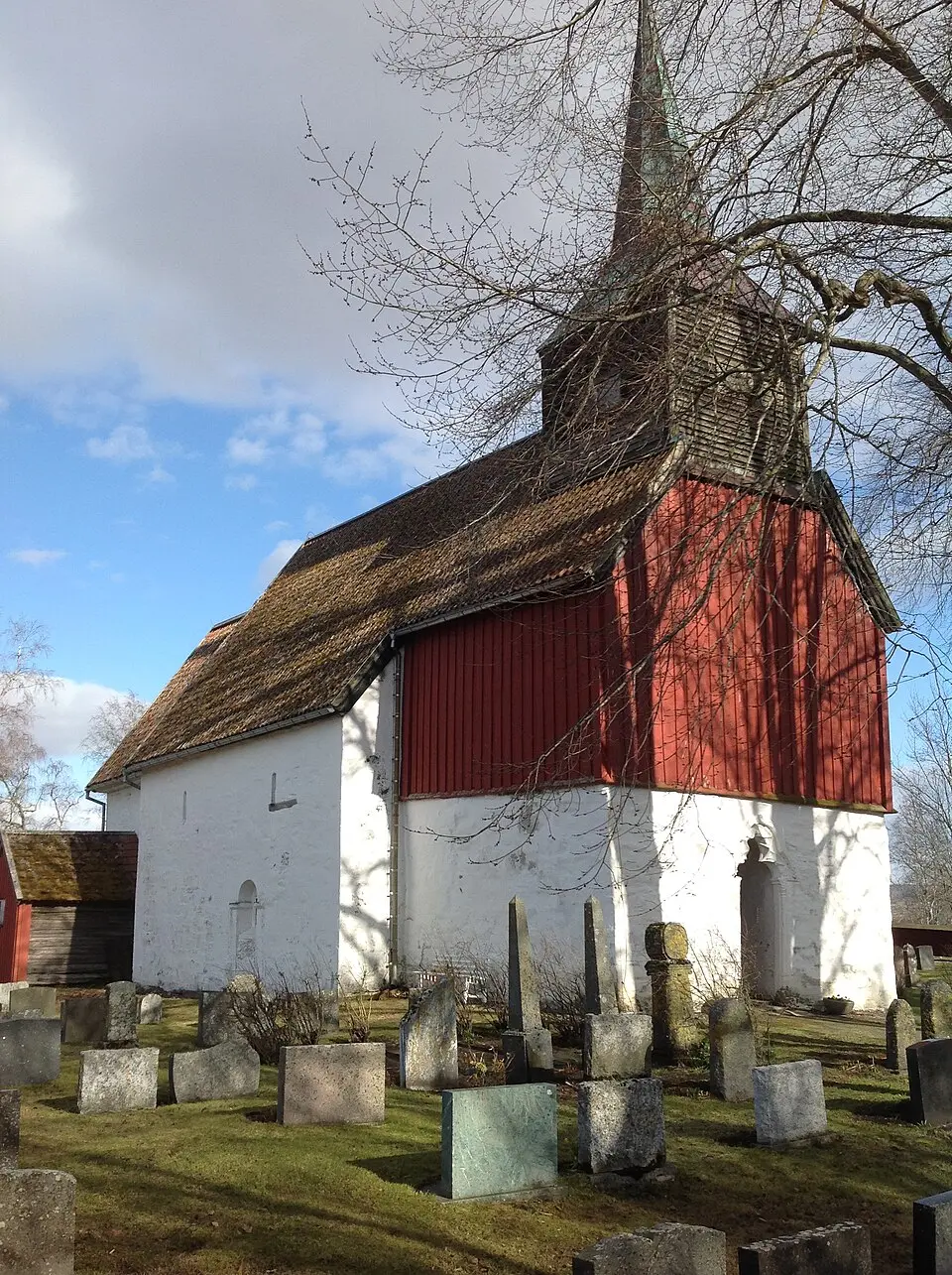 Kirche von Hustad