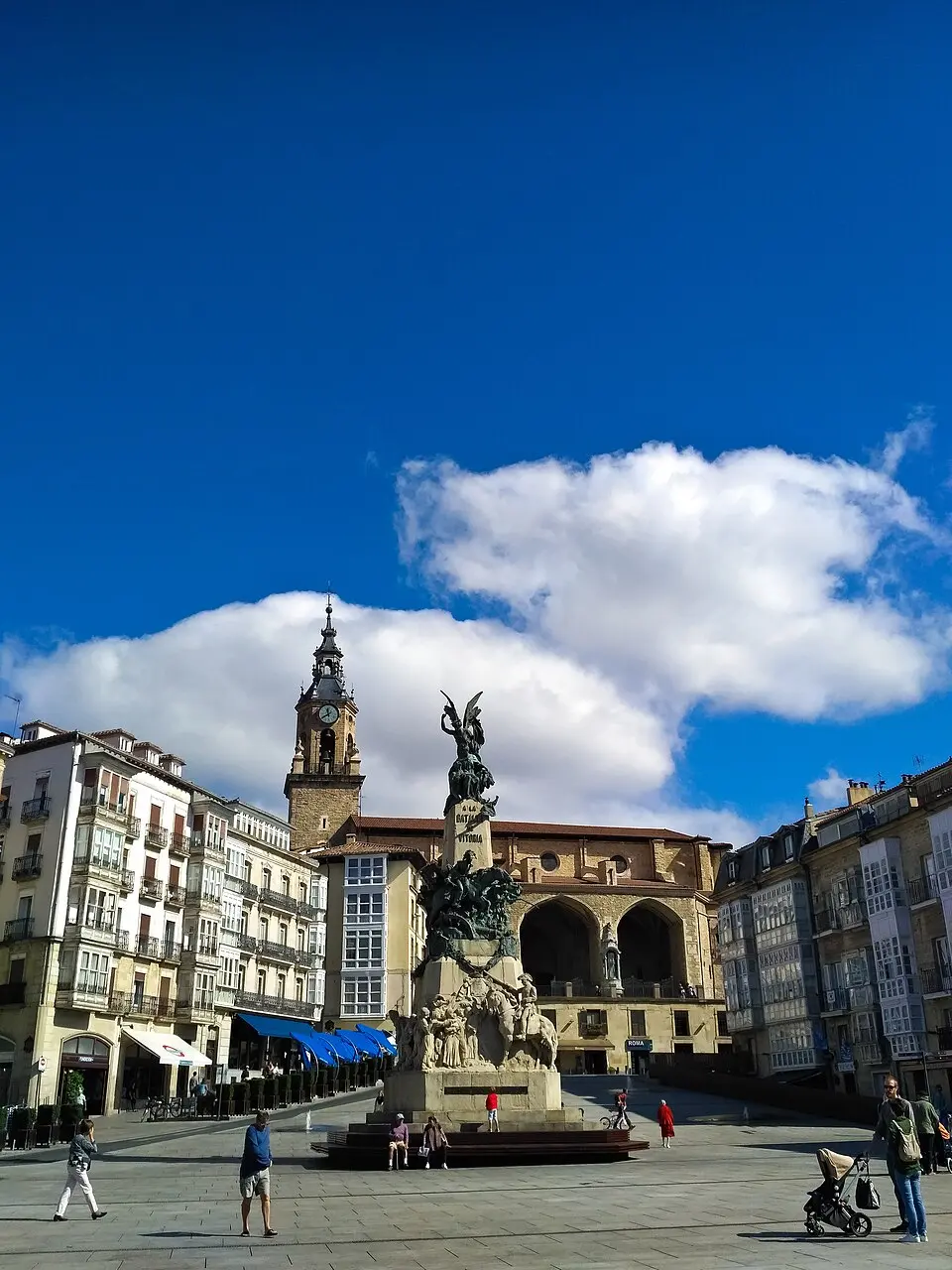 place de la Virgen Blanca