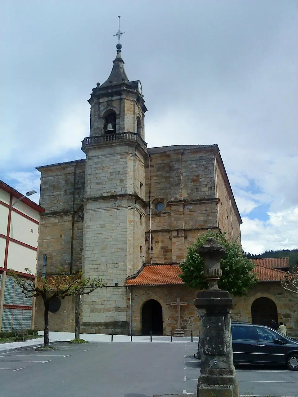 iglesia de San Torcuato (Abadiano)