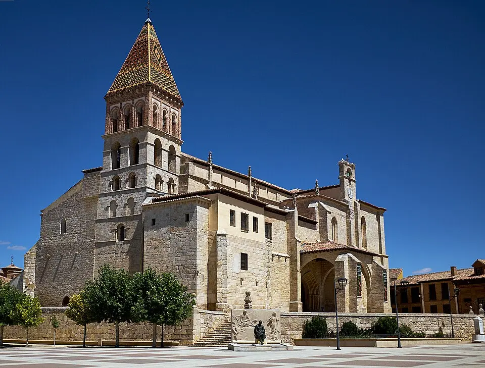 Paredes de Nava