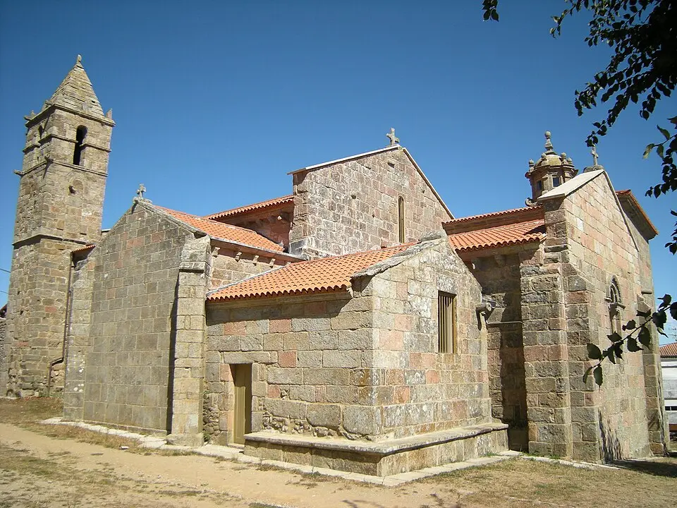 Kép: José Antonio Gil Martínez from Vigo, Spain · CC BY 2.0 iglesia de Nosa Señora das Areas