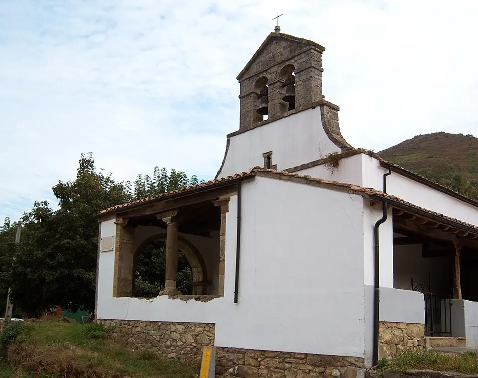 iglesia de San Juan el Real (Llamas)