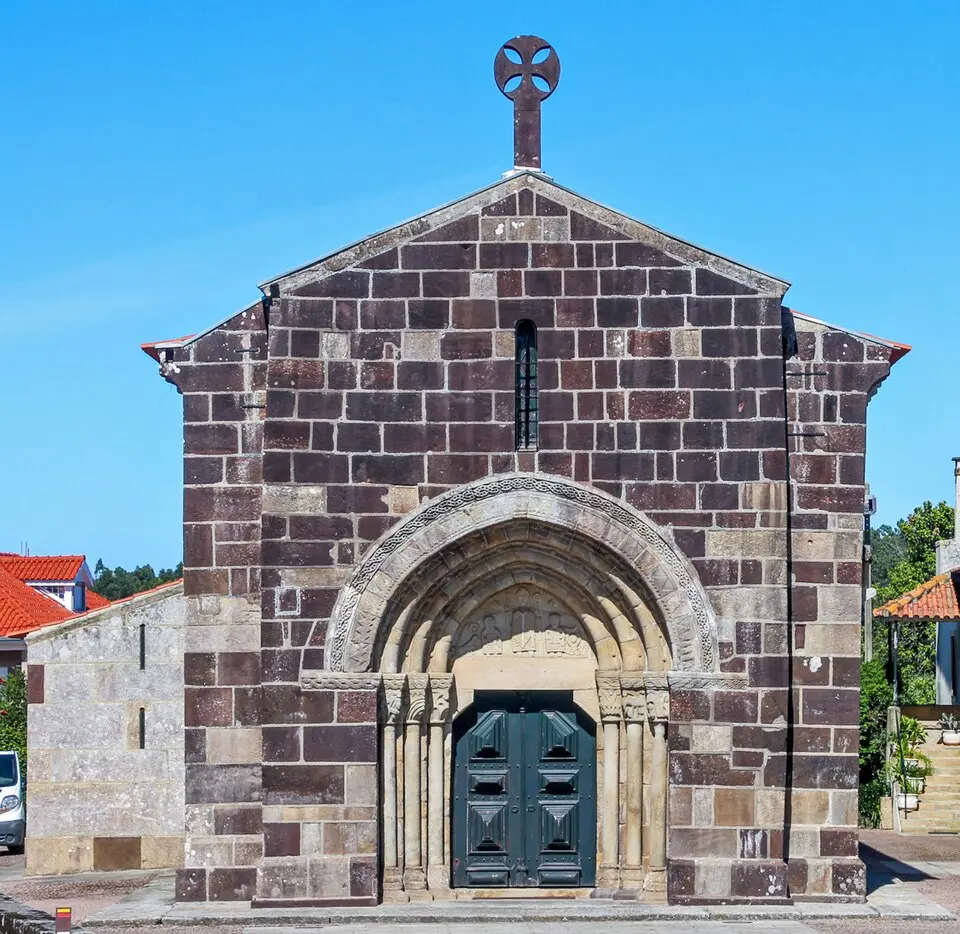 Igreja de São Cristóvão de Rio Mau