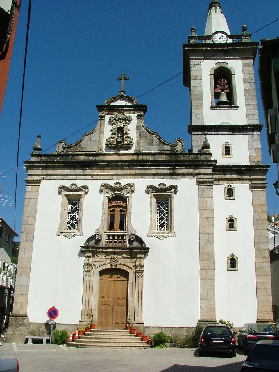 Igreja de São Gião, paroquial de São Gião, incluindo todo o seu património integrado