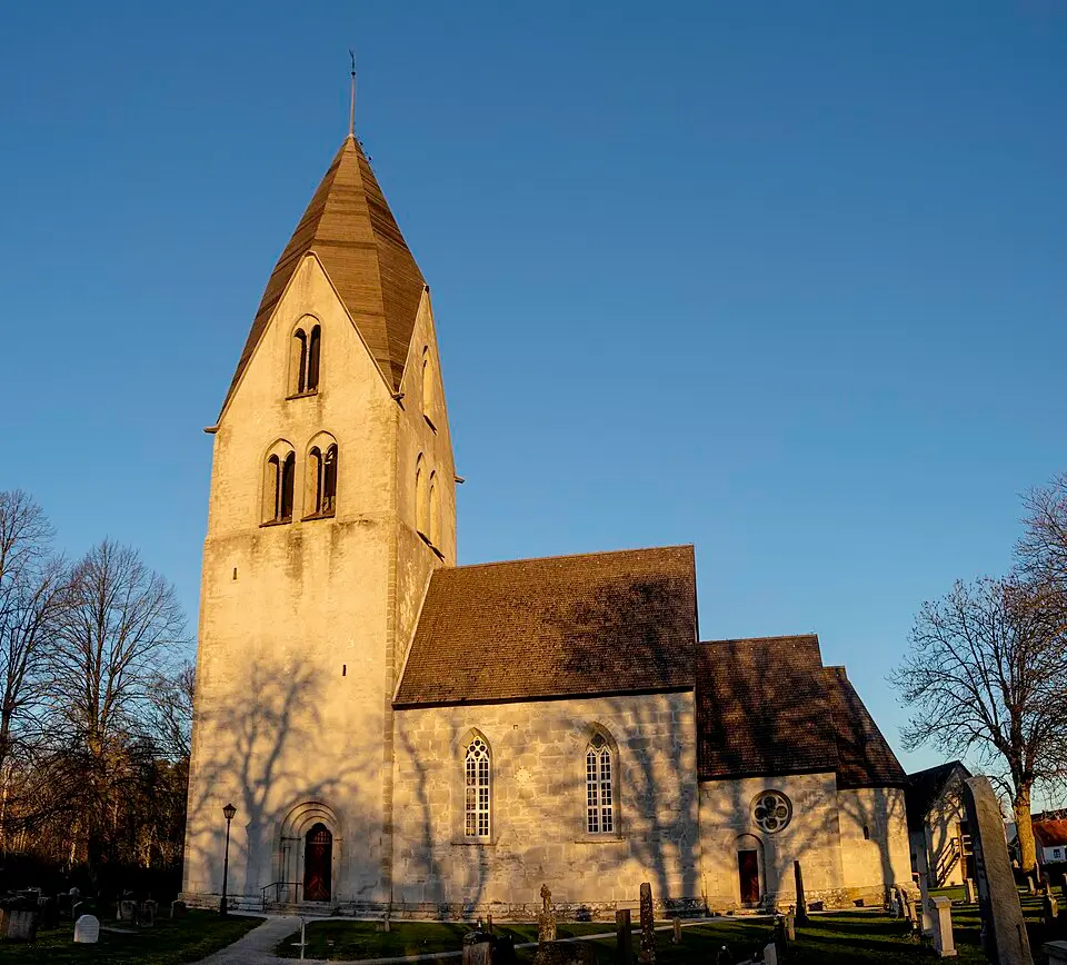 Mästerby kyrka
