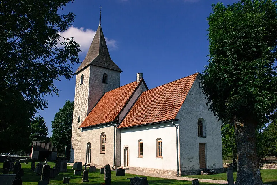 Viklau kyrka