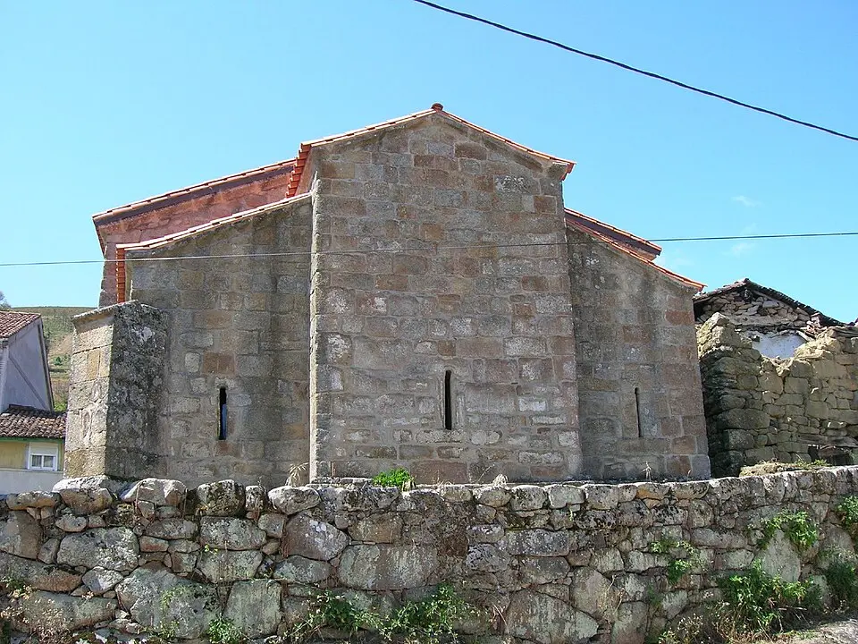Bild: Jose Antonio Gil Martínez. FREECAT from Vigo · CC BY 2.0 Santa María (Mixós)