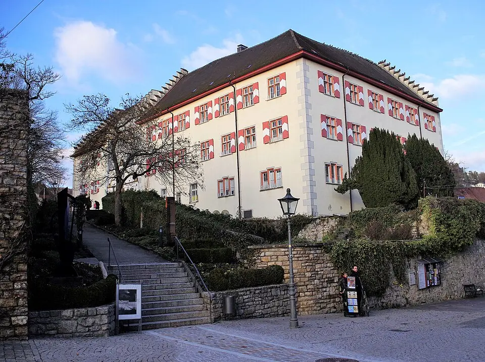 Immagine: Buchstapler · CC BY-SA 4.0 Schloss Tiengen
