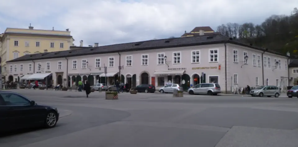 Imhofstöckl, Zeugwertstöckl und Stadtmauer