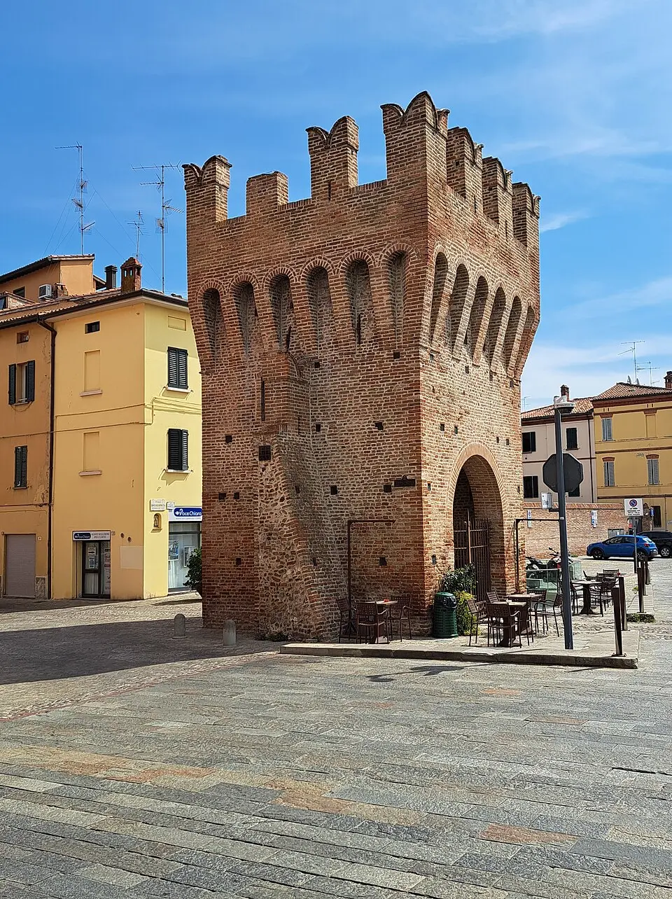 Porta Montanara