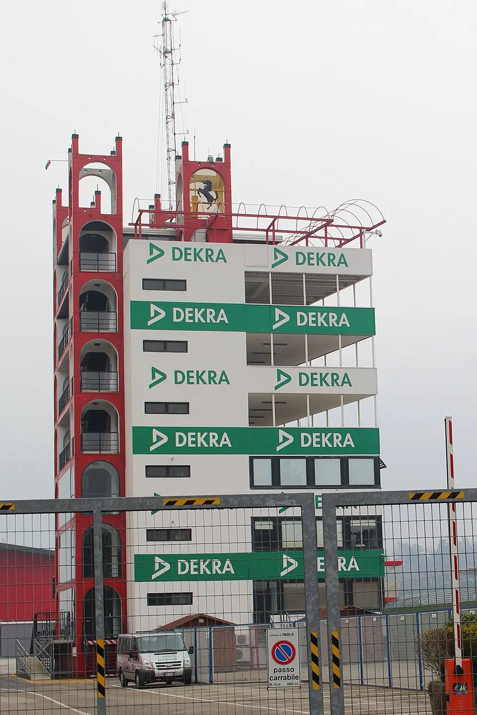torre dell'autodromo di Imola