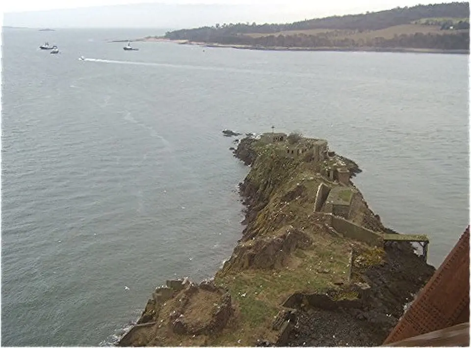 Inch Garvie,Firth of Forth,defensive installations