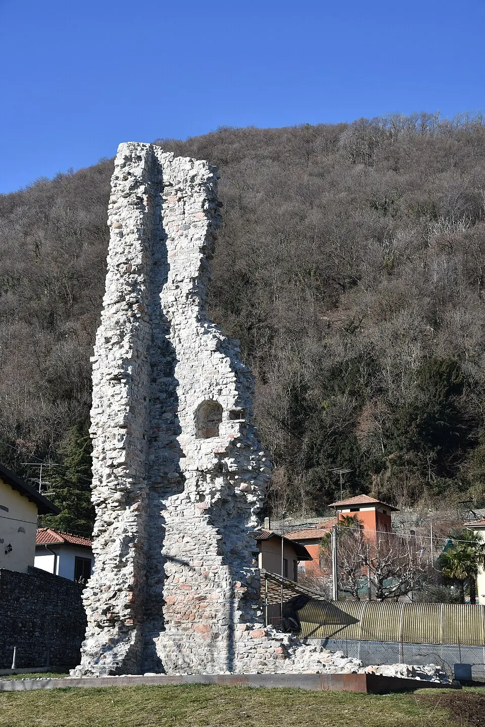 Torre Pezza