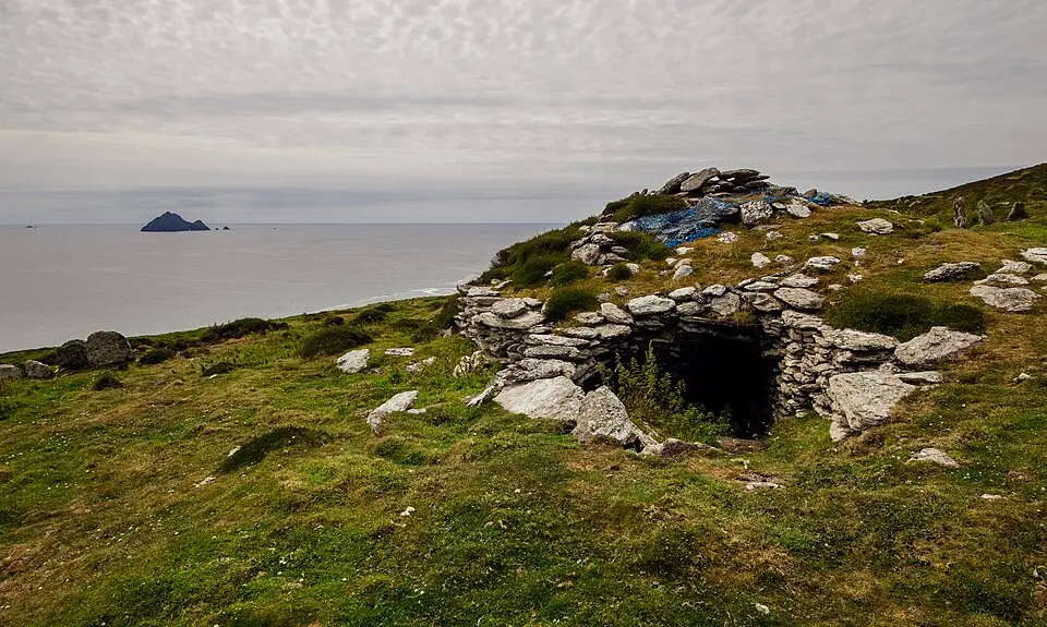 Inishtooskert Early Medieval Ecclesiastical Site