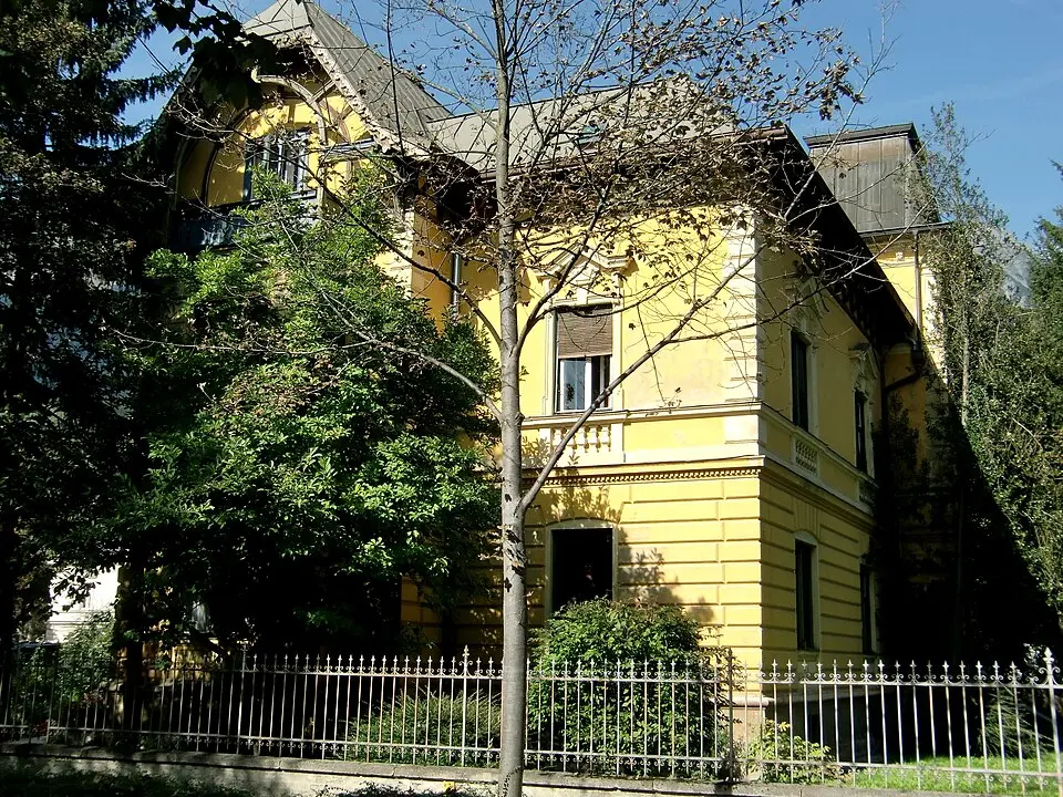 Villa
