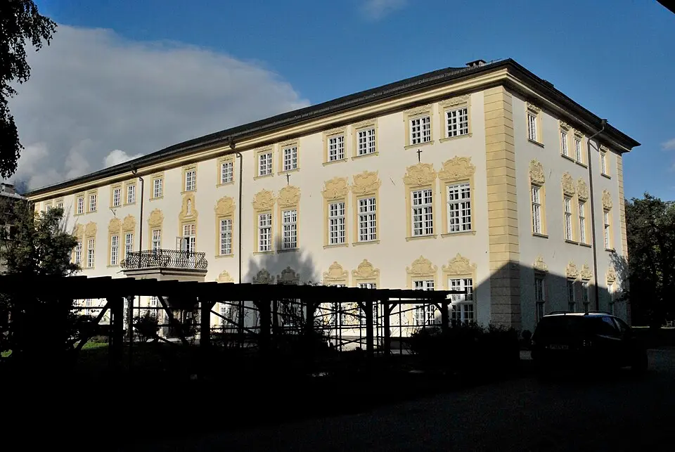 Image: Haneburger · Public domain Ferrarischule