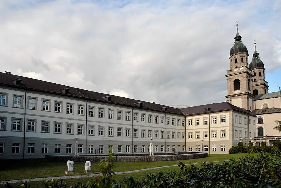 Slika: Haneburger · Public domain Theologische Fakultät d. Universität Innsbruck (ehem. Jesuitenkolleg u. Gymnasium)