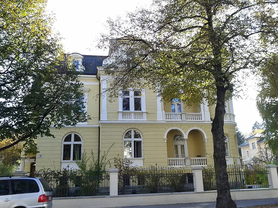 Slika: Leitzsche · CC0 Villa Harmonia (mit Garteneinfassung)