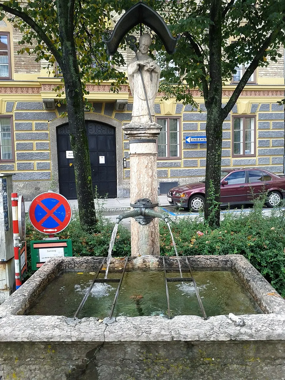 Brunnen in der Innstraße (Hans-Brenner-Platz)