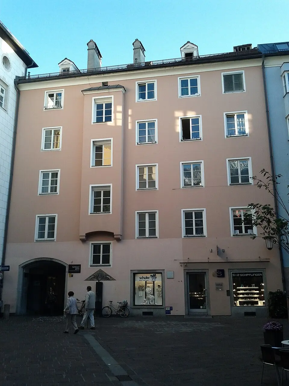 Image: Leitzsche · CC BY-SA 3.0 Ehem. Ansitz Karlsburg