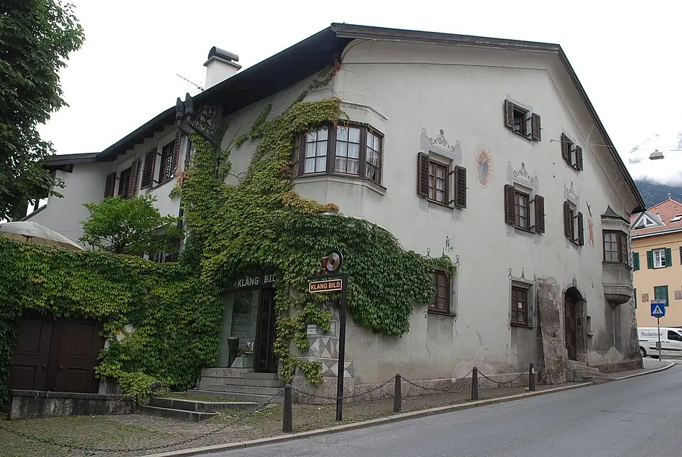 Obrázok: Hafelekar · CC BY 3.0 Stamserwirt mit Ausnahme des Stöcklgebäudes