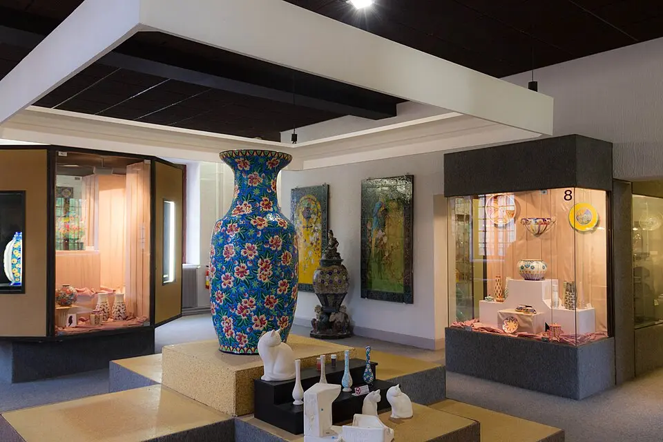 musée des émaux et faïences de Longwy