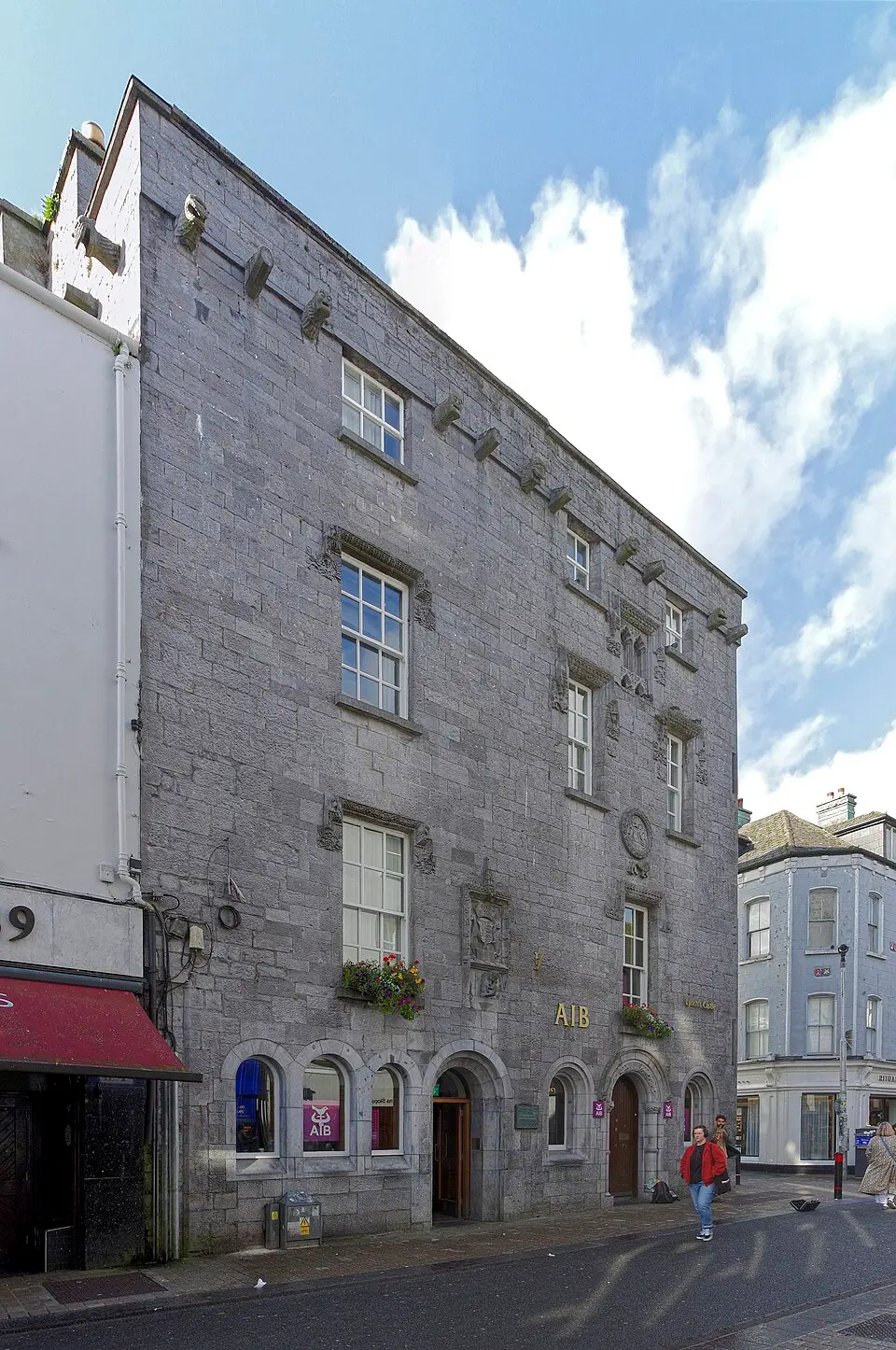 Lynch's Castle